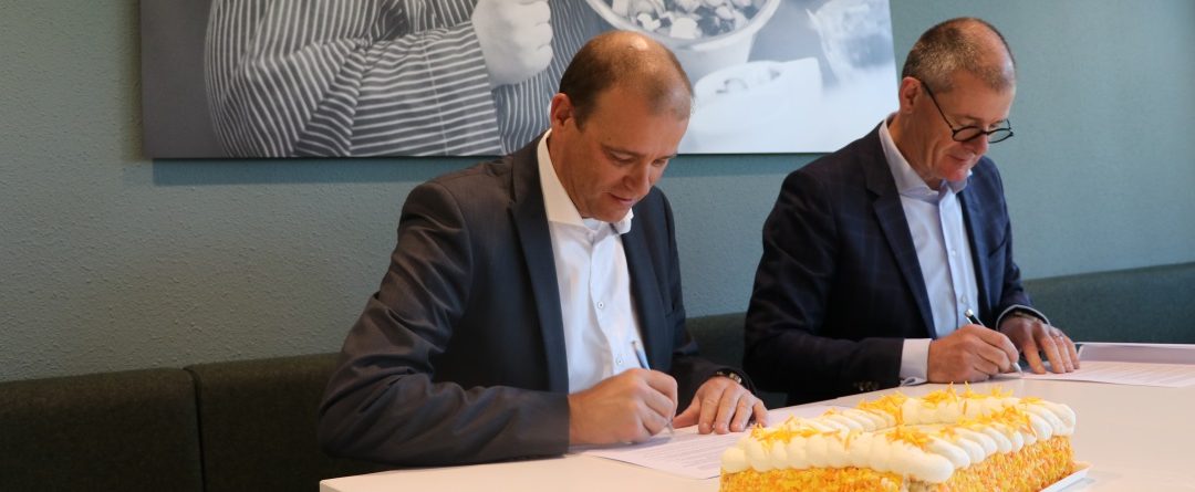 Newasco Ipse de Bruggen tekenen contract